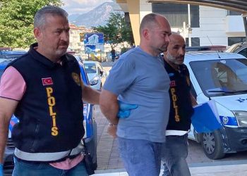 2 çocuğunu öldürüp eşini yaralayan Ukraynalı, üniversitede ders veriyormuş