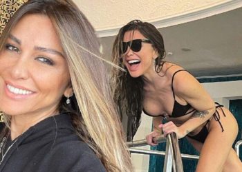 Selen Görgüzel havuz başında poz verdi: Dönemi açalım o vakit