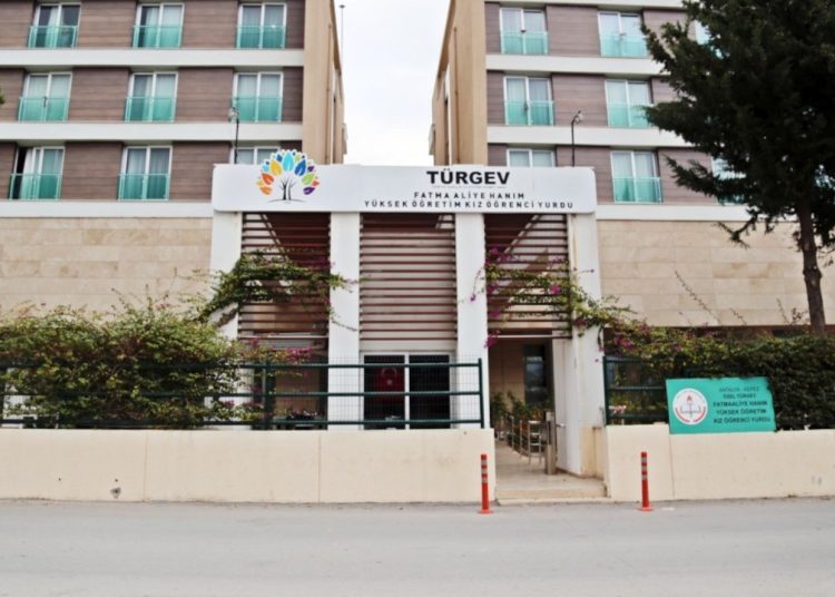 CHP’li belediyeden ‘TÜRGEV’ atılımı: Yurdu geri almak için adım atıldı