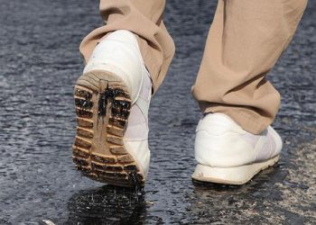 Denizli’de hava sıcaklığı, asfalt eritti