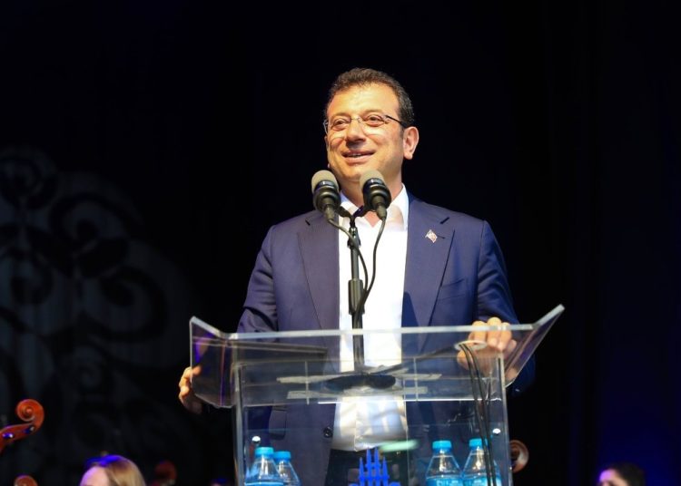 Ekrem İmamoğlu: Sesimiz savaş isteyenlerin seslerini bastırsın
