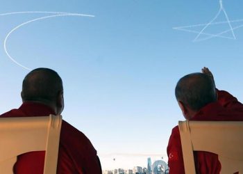 Erdoğan ve Aliyev, Türk Yıldızları ve Solo Türk takımının akrobasi gösterisini izledi