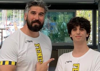 Fenerbahçeli Demir Özdemir, 14 yaşında, 34 yıllık Türkiye Rekoru’nu kırdı