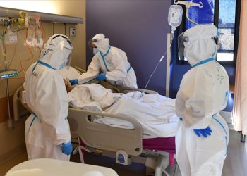 Haftalık Covid-19 dataları açıklandı: 7 bin 556 hadise, 20 vefat