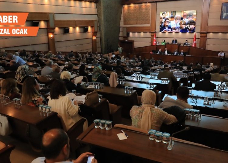 İBB Meclisi’nde Seyahat Parkı hareketleri tartışması