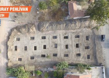 İş makinesiyle arkeolojik hafriyat argümanı: Boşver biraz çalkalansın ortalık