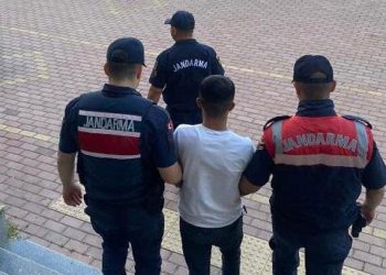‘İsminiz hırsızlık olayını karıştı’ kelamına inandı, 485 bin liralık altın ve döviz kaptırdı