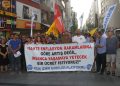 İzmir’de kamu işçileri bordrolarını yaktı