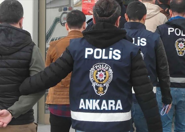 Kamu görevlisine benzeyen dublörle dolandırdılar: 226 gözaltı kararı