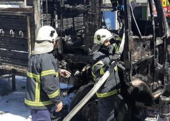 Oto sanayi sitesinde oksijen tüpü patladı: 2 ağır yaralı