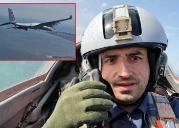 Selçuk Bayraktar kumanda etti! AKINCI ile MiG-29’dan kol uçuşu