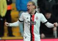 Son dakika: Domagoj Vida sürprizi! Beşiktaş’la kontrat yenilemedi ezeli rakibe imza atıyor