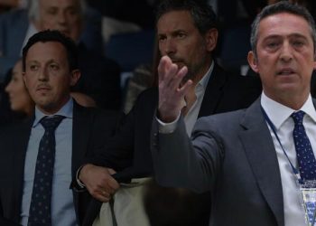 Son dakika: Fenerbahçe’nin transfer teklifini Fransızlar duyurdu! 22 yaşındaki santrafor