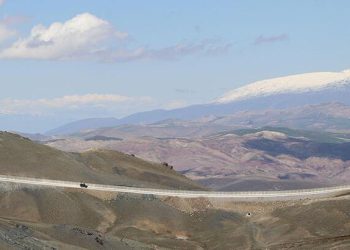 Van Valisi Balcı: Bu yılın sonuna kadar İran hududuna 150 kilometre duvar örülecek