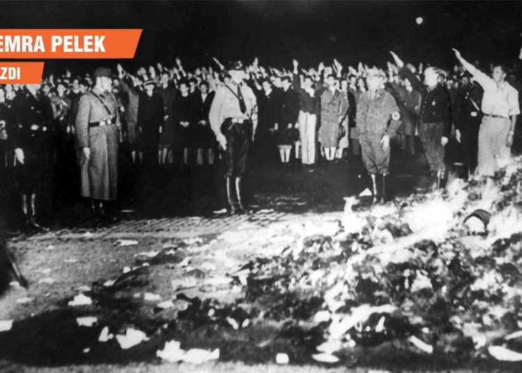 Yanmış Kitaplar Kütüphanesi’nde kültürel hafıza galip çıktı