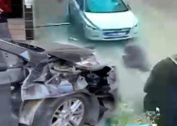 Yayaya çarpan şoför ortalığı savaş alanına çevirdi!