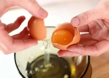 Yaz aylarında yapabileceğiniz doğal maske tanımı