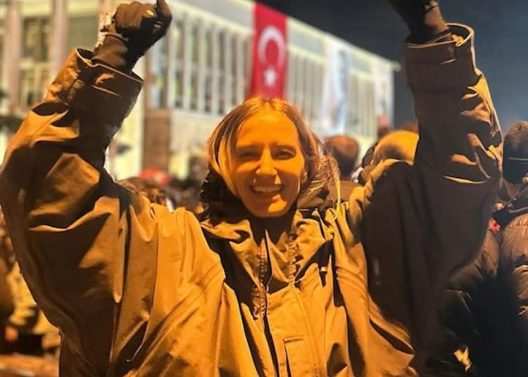 Didem Soydan, Ekrem İmamoğlu için Saraçhane’ye gitti: Korkma