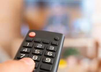 Televizyon izleme sürenizin kalp krizi riskinizi etkilediğini biliyor muydunuz?