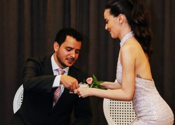 Ezgi Şenler çocukluk aşkıyla nişanlandı