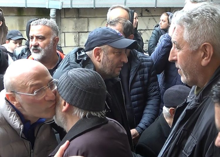 Baba olmaya hazırlanan ünlü oyuncunun acı günü