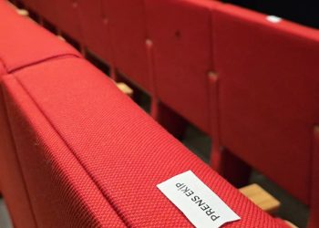 ‘Prens’ dizinin galası gerçekleşti. Ancak ne başrol ne teknik ekip hiç kimse katılmadı