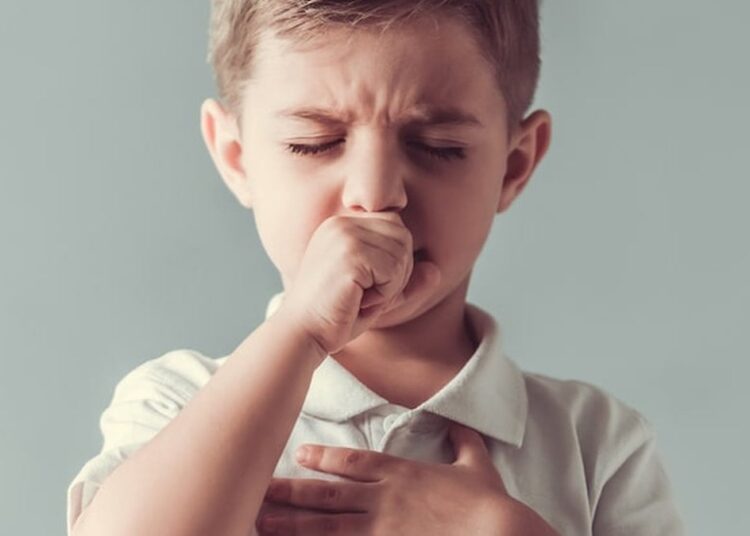 Çocuklarda geçmeyen öksürüğün nedeni bu olabilir!