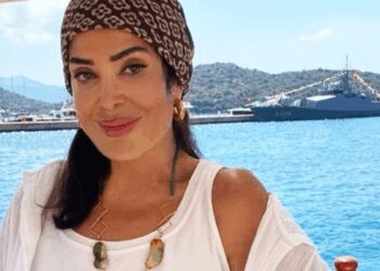 Türkan Şoray sahneye çıkıyor: Bilet fiyatları şaşırttı